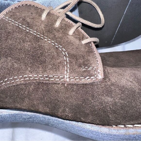 Donald Pliner est. 1850 suede Oxford EUC maybe worn once - Picture 8 of 8